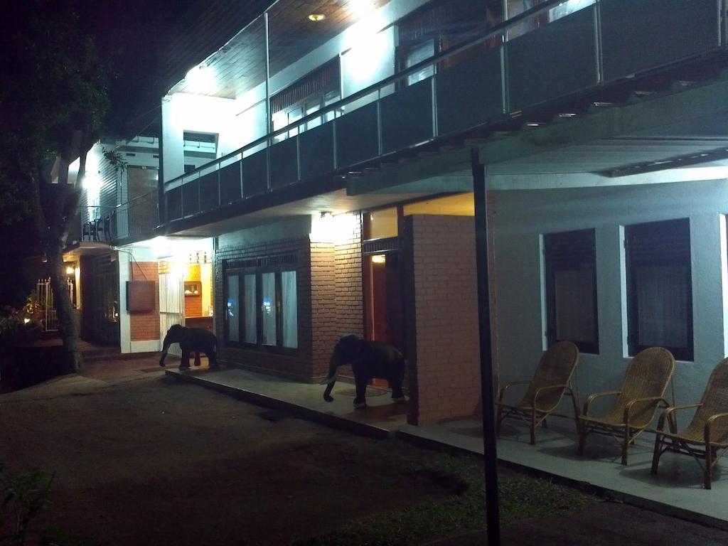 Amaara Residence Kandy Extérieur photo